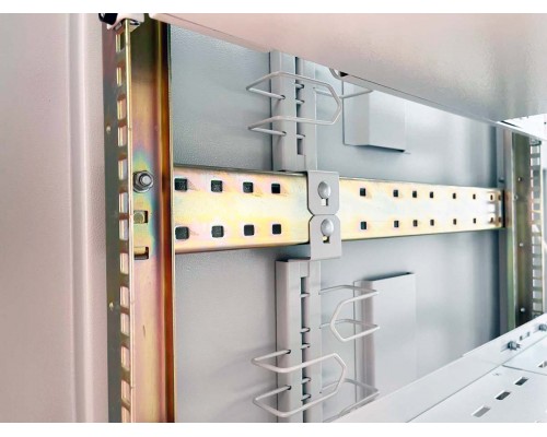 Кабельный органайзер вертикальный с кольцами 42U